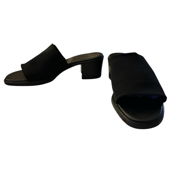Munro Women’s Black Size 9 Slip on Stretch Comfort Sandals - Picture 3 of 6